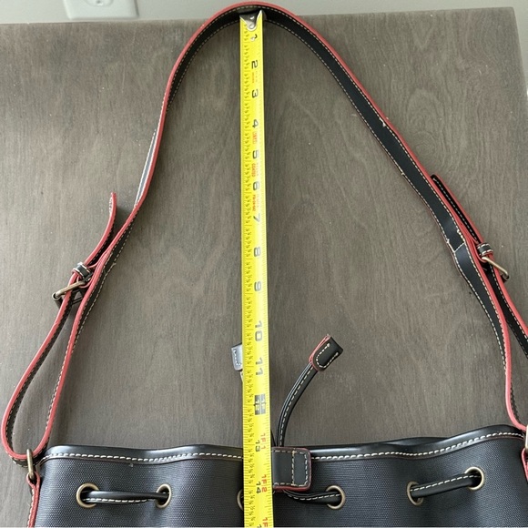 Tommy Hilfiger Black and Red Shoulder Bag - Picture 11 of 11